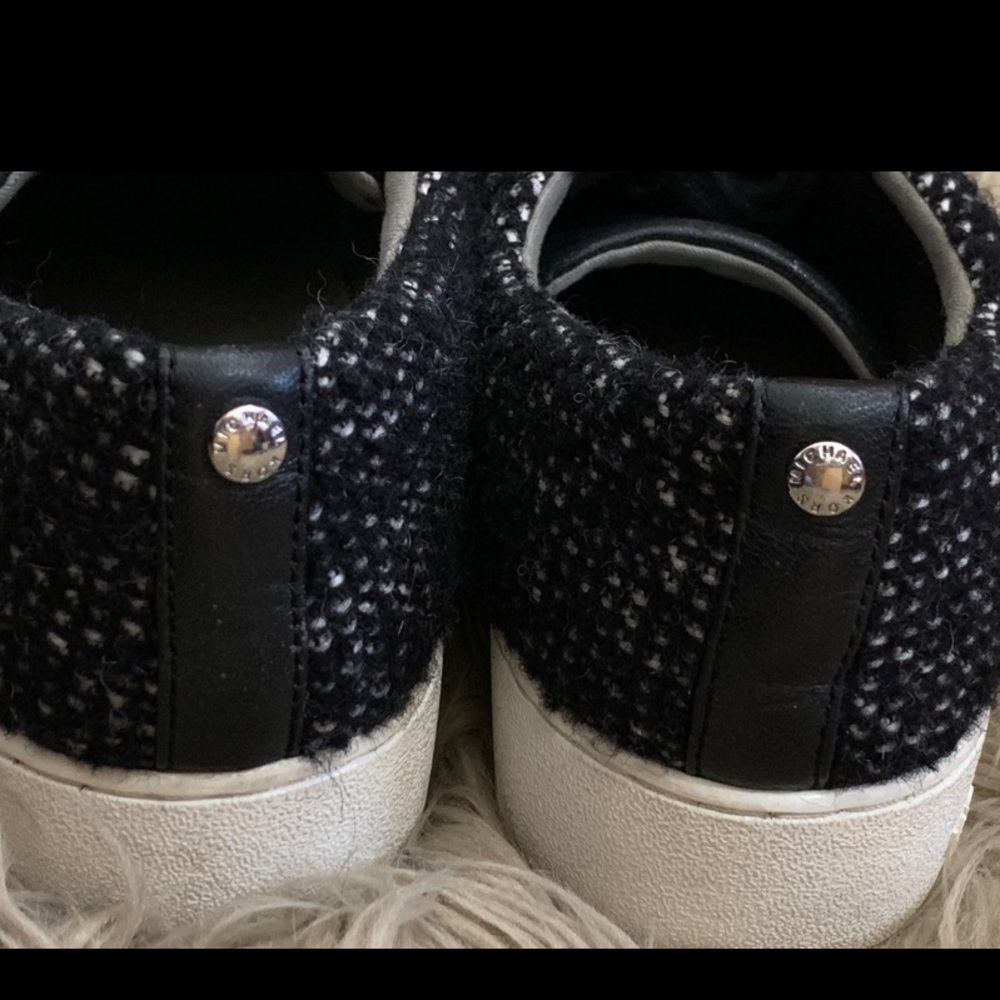 Women’s Michael Kors Shoes 9.5 - Picture 4 of 9